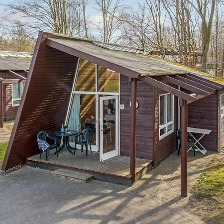 2 Bedroom In *