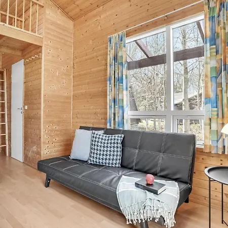 2 Bedroom In *